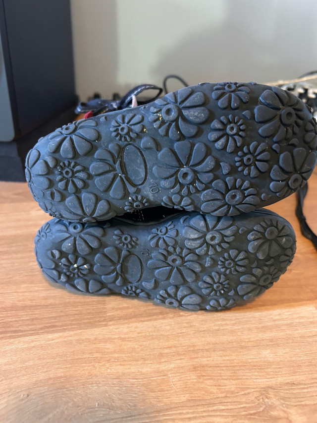 Girls size 10 boots - photo 3