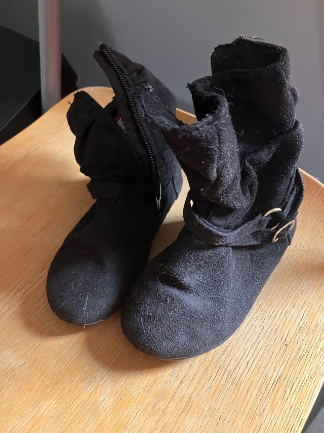 Toddler girls black boot