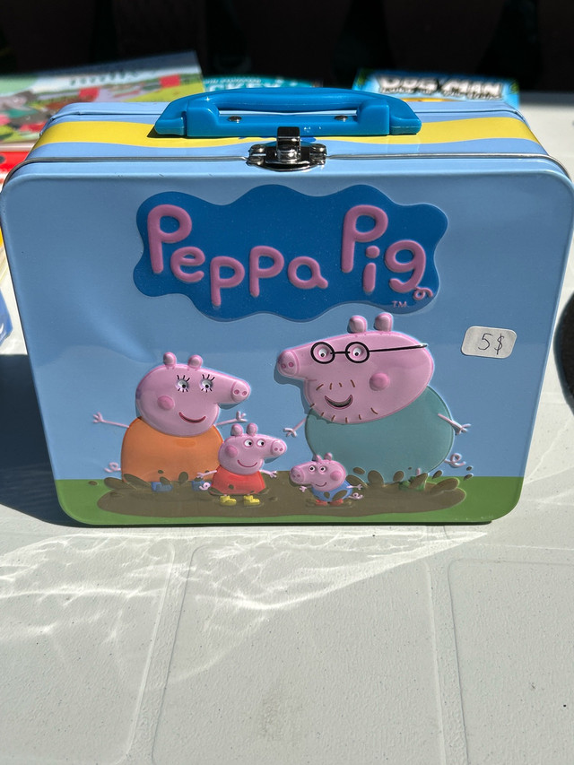 Peppa pig puzzle and metal case