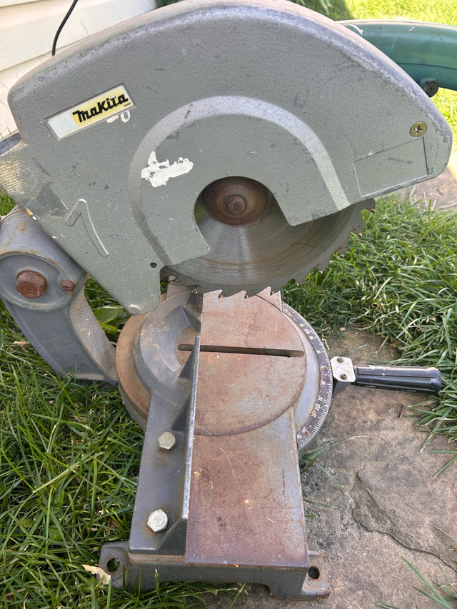 Makita Mitre Saw 255mm
