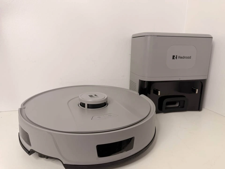 Redroad R11 Robot Vacuum w/ Self-Empty Dock - Like New (Open Box - photo 2