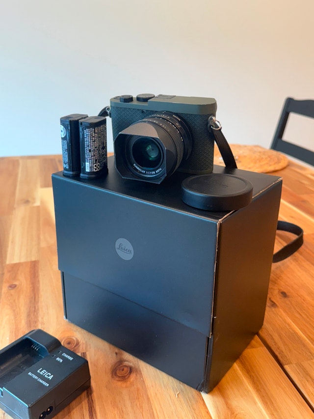 Leica Q2 Reporter Camera - Character, Ready to Shoot - photo 3