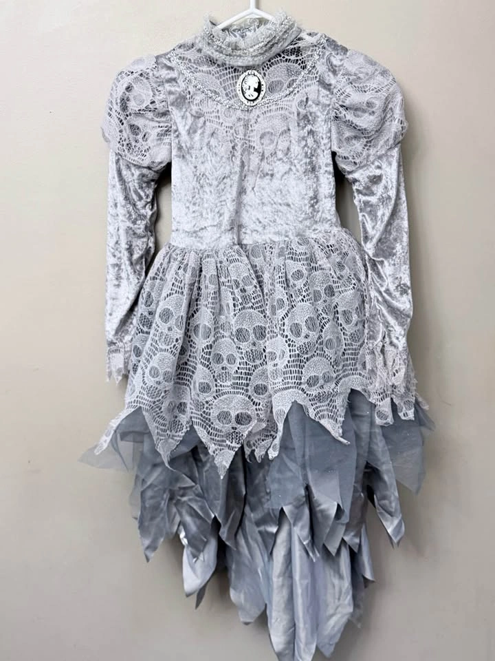 Girls Costume Victorian Ghost Dress 7-8 yrs old