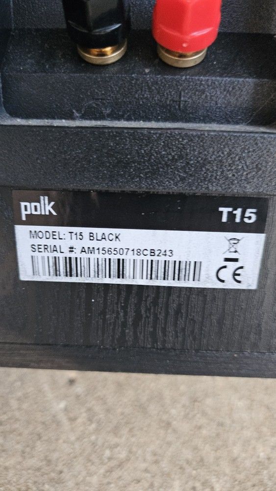 2 T15 Polk Bookshelf Speakers - photo 2