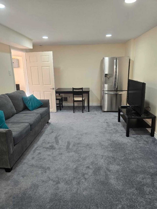 Fully Furnished 2 Bed Basement for Rent - photo 5
