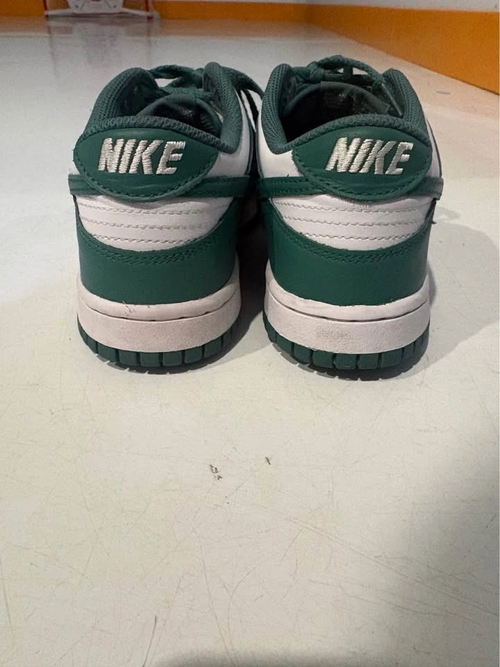 Nike Shoes - photo 3