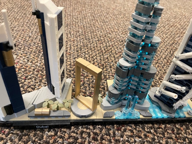 LEGO Architecture Skyline - Dubai - photo 5
