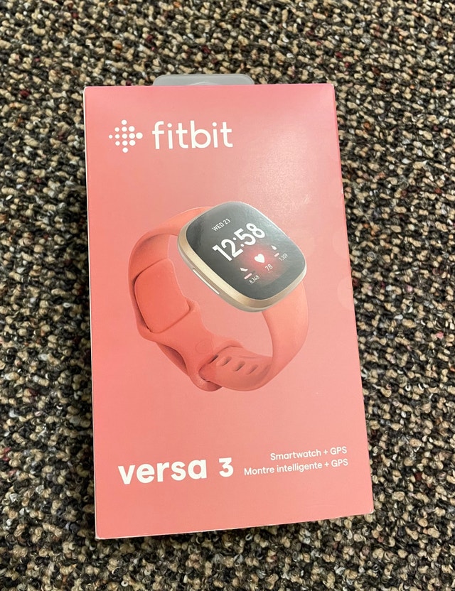 Fitbit Versa 3 Smartwatch