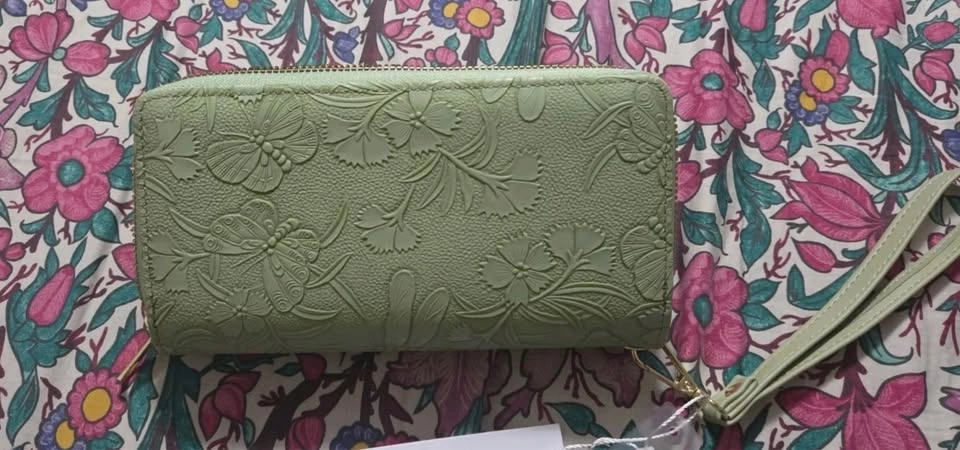 Women Wallet Size Small - photo 2