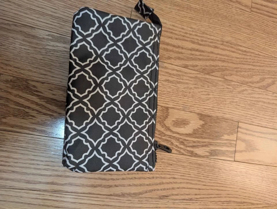 Cute Makeup Bag - photo 2
