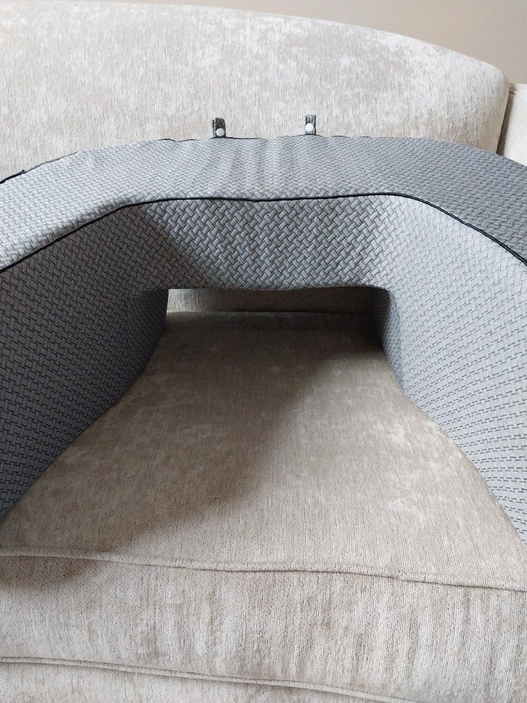 AskDesk Lap Pillow for Remote Work or Bed Rest - photo 3