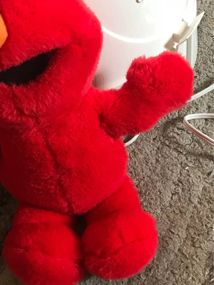 Tickle me Elmo - photo 3