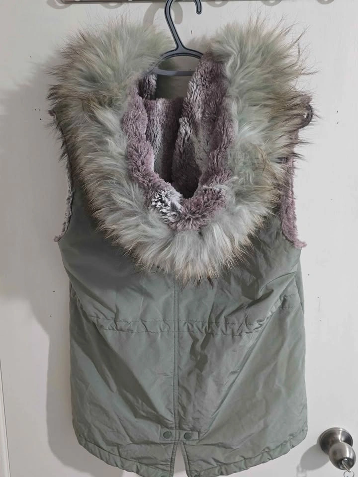 Sisley Women's 3-in-1 Olive Green Parka & Vest - photo 2