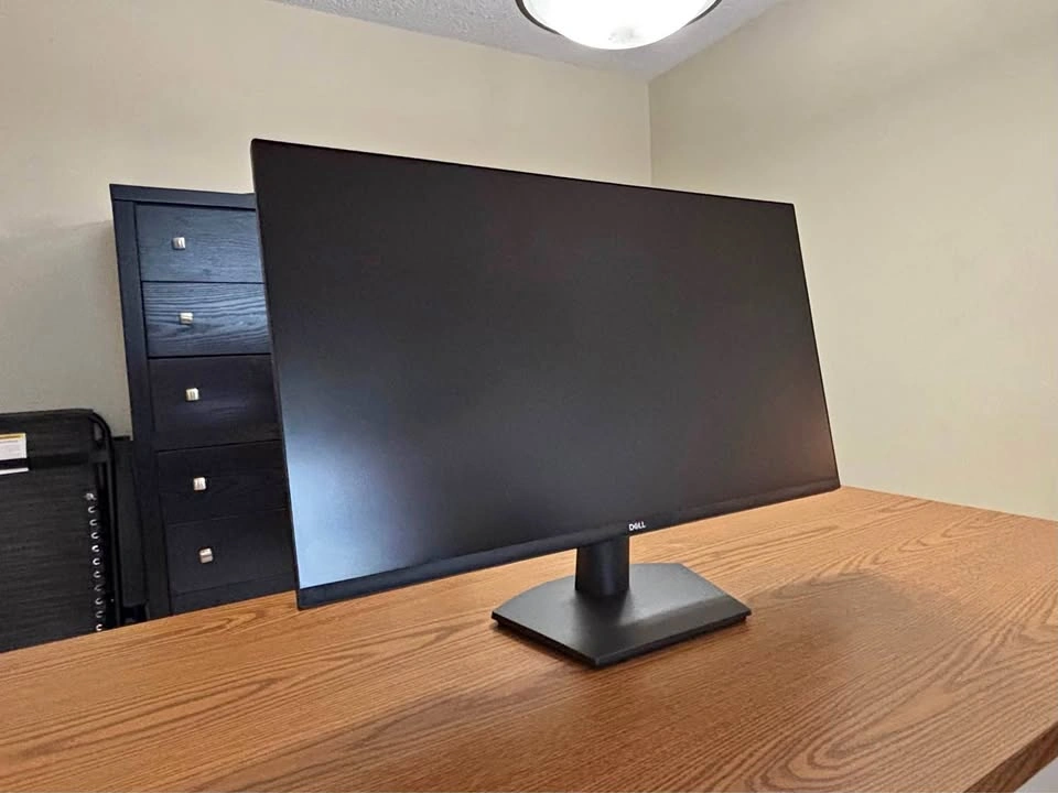 Dell 32 inch 4K Monitor (SE3223Q)