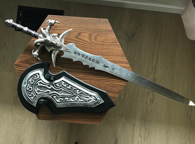 Lich King Sword Frostmourne - photo 2