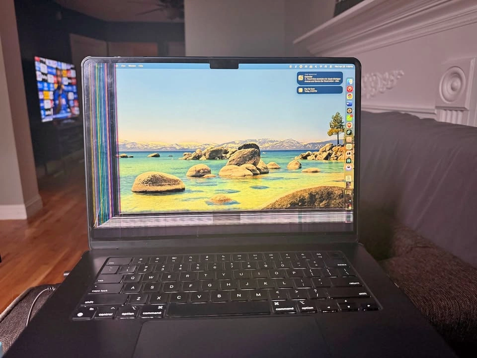 Macbook Air M2 15" 16gb/512GB - Broken Display (ai/parts)