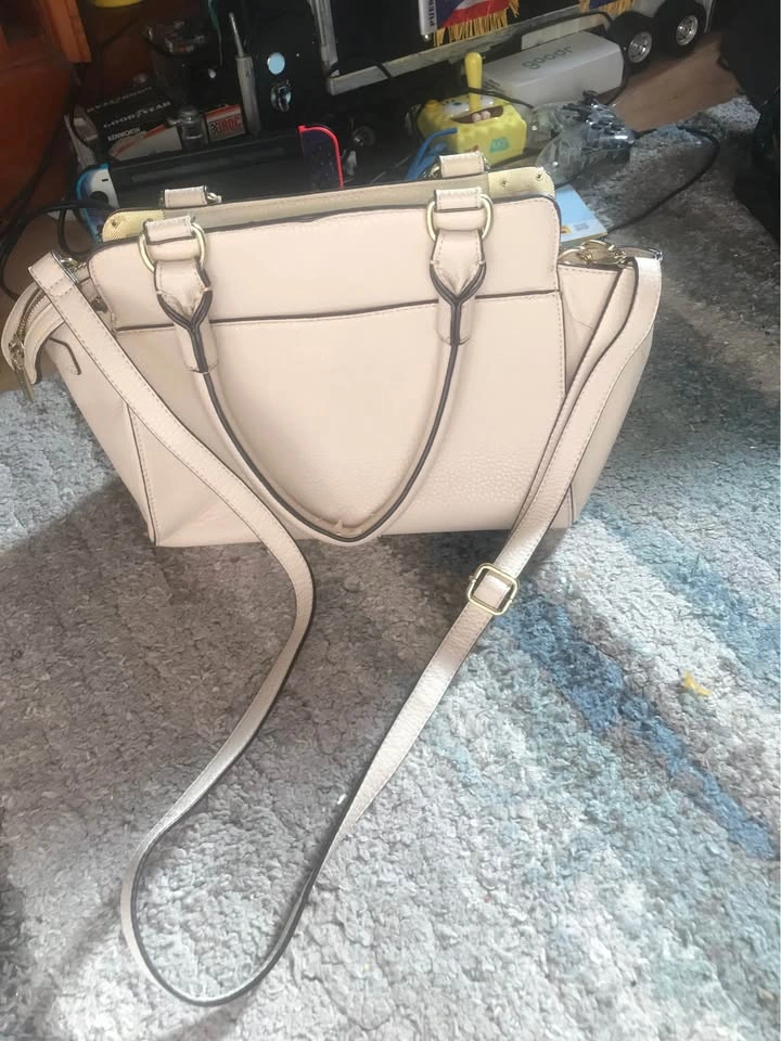 Shoulder/ hand carry purse - photo 4