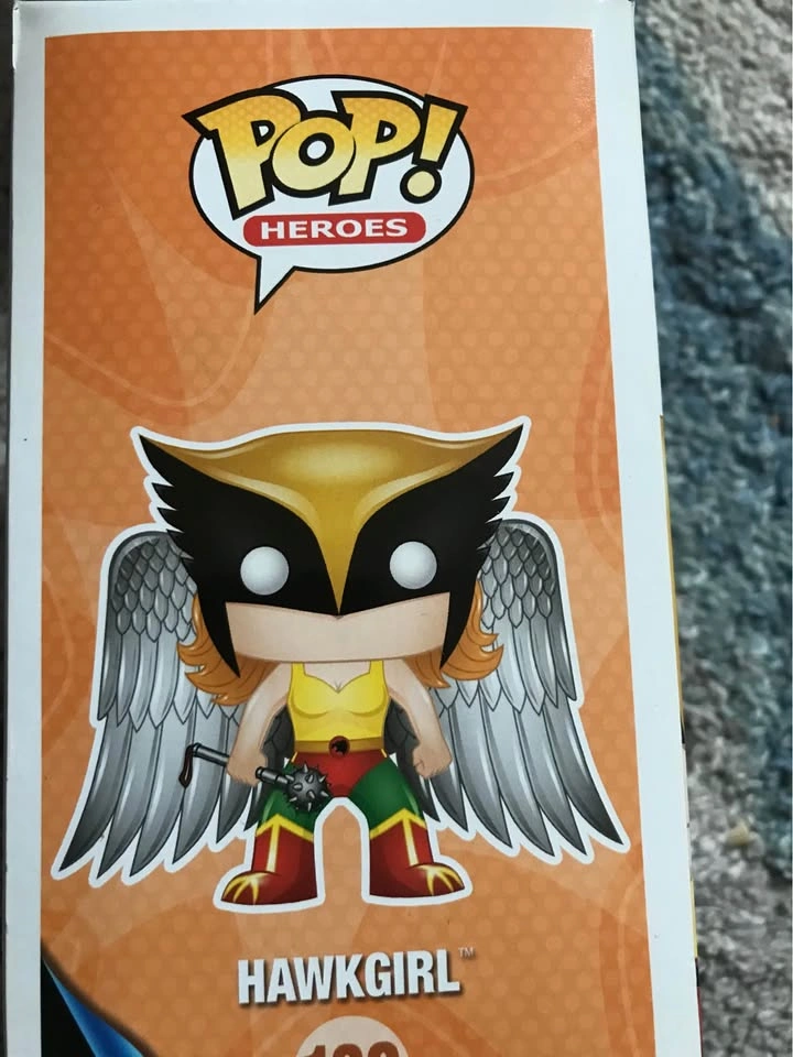 Pop Hawkeye #138 vinyl figure - photo 3