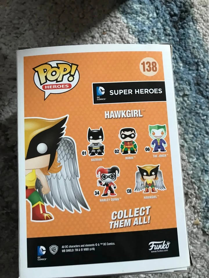 Pop Hawkeye #138 vinyl figure - photo 4