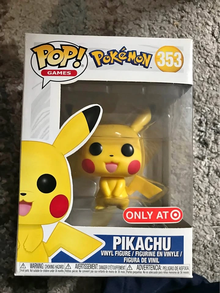 Pokémon #353 vinyl figure