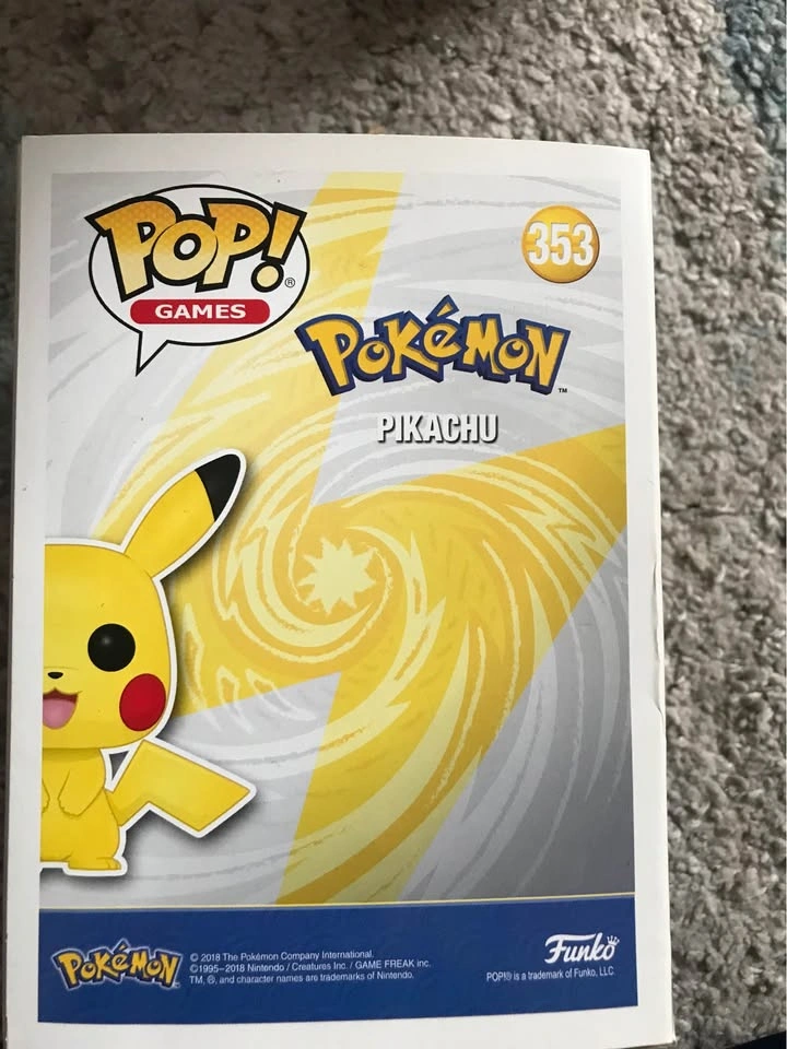 Pokémon #353 vinyl figure - photo 4