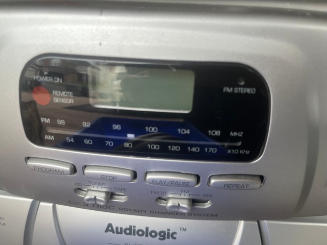 Audiologic Stereo System CD Player Cassette AM/FM Radio - photo 4