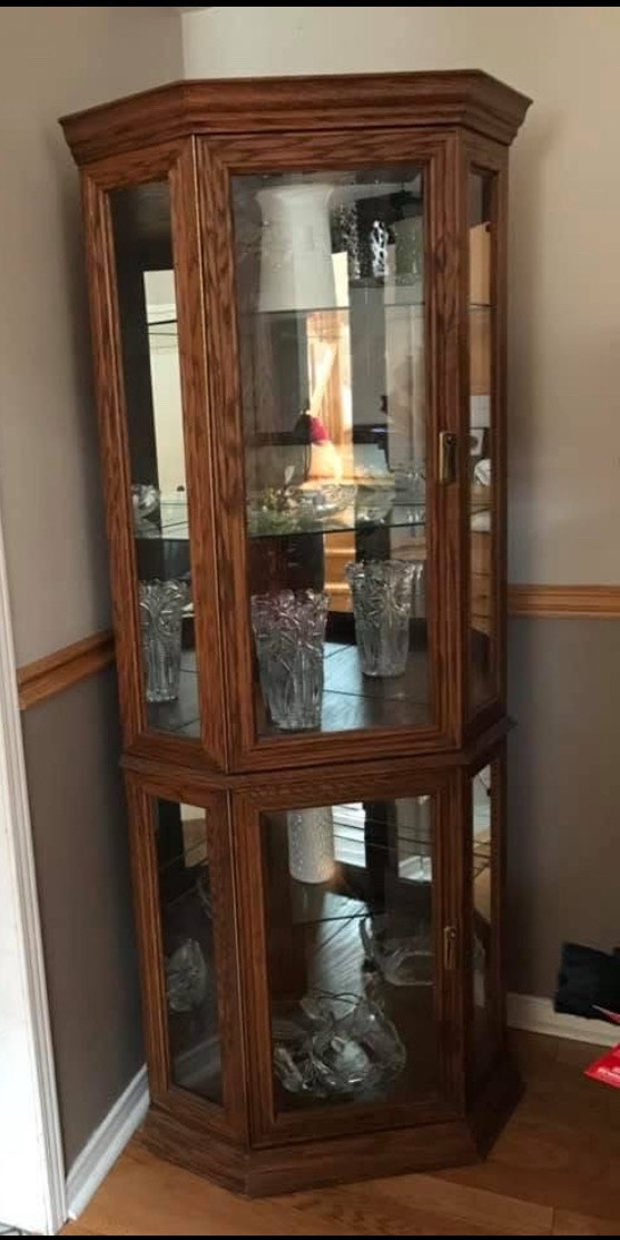 Solid wood corner display cabinets