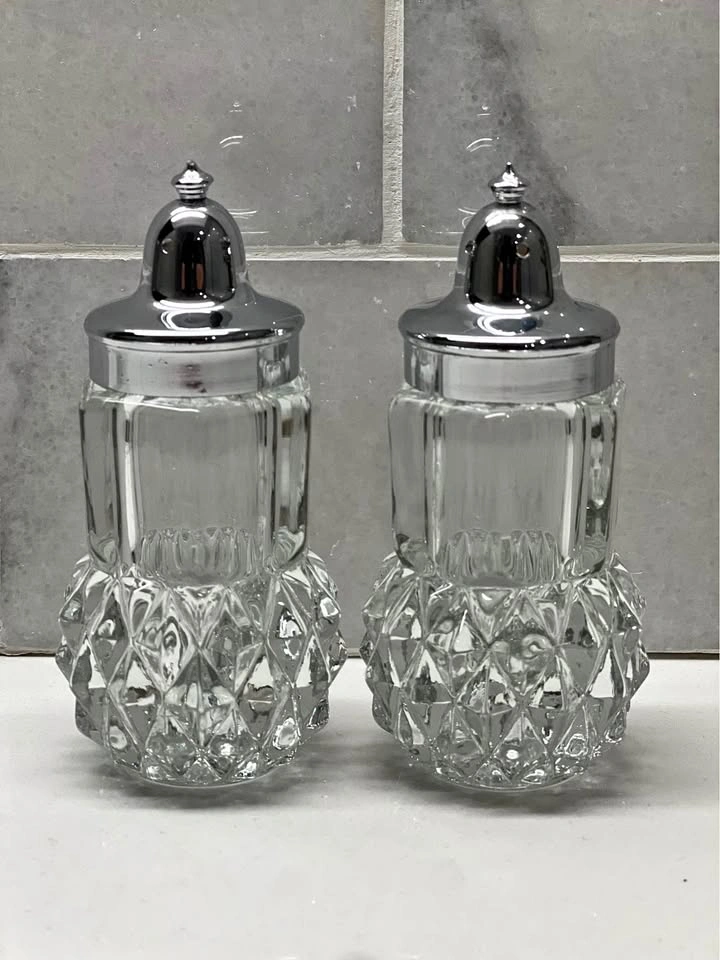 Vintage Indiana Glass Salt & Pepper Shakers - Diamond Point