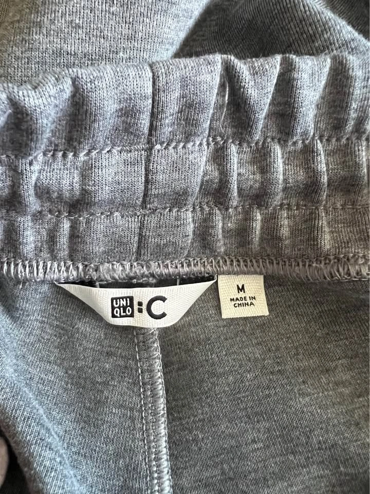 Uniqlo Wide Sweatpants - photo 3