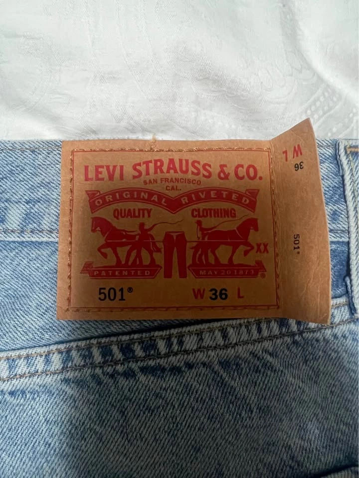 Levi’s Denim Shorts W36 - photo 3
