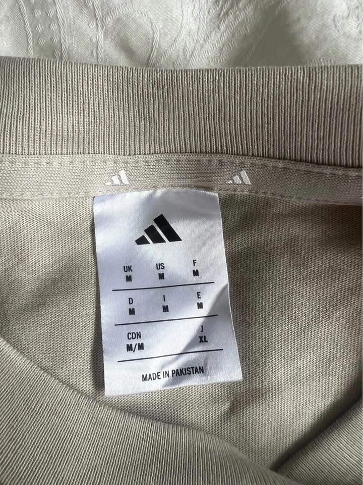 Adidas T-shirt - photo 3