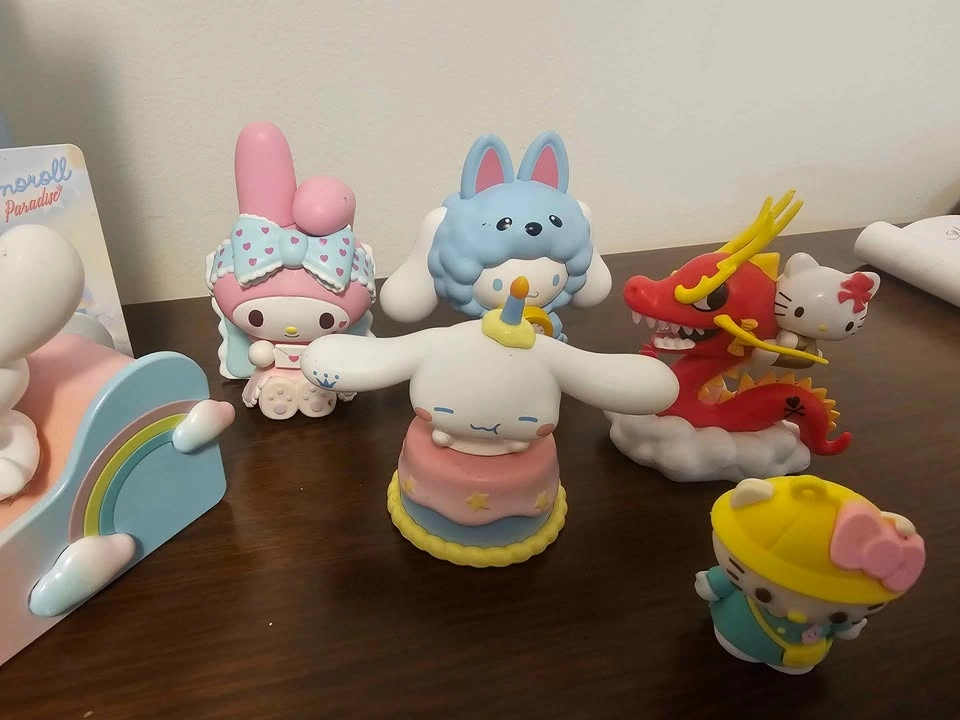 Sanrio My Melody/Cinnamoroll Figure Lot - $20 - photo 2