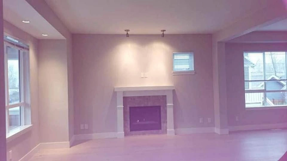4 Beds 2.5 Baths - House - photo 5