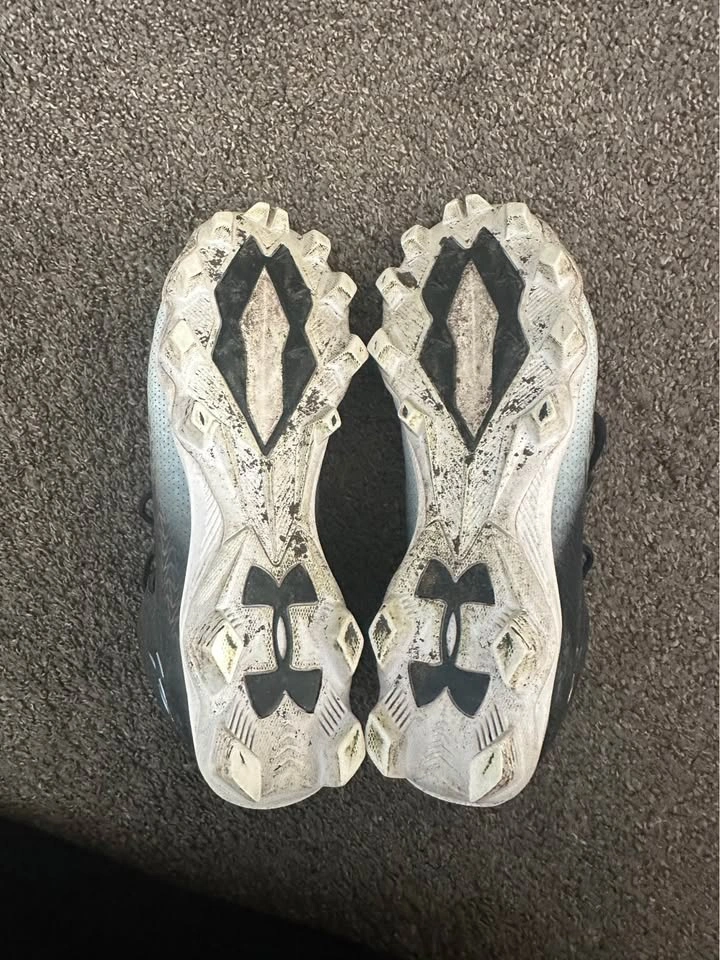 Under Armor Cleats - photo 2