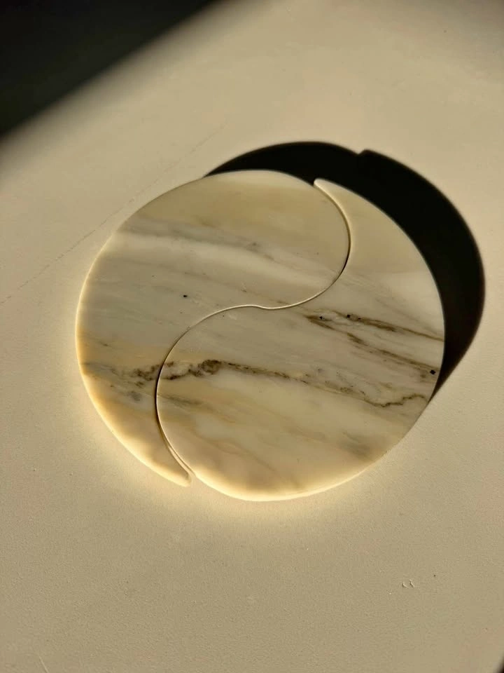 MARBLE YIN YANG TRAY