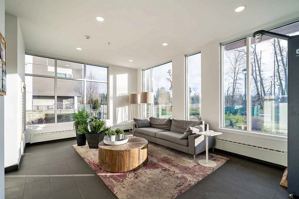 2 Beds 2 Baths Apartment in Surrey