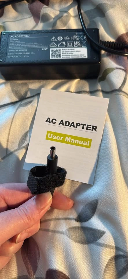 Ac adapter(J) - 65 w - brand new - photo 2