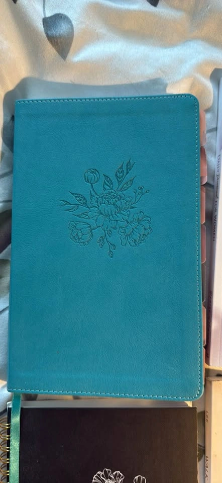 Busy Mom's Bible Study Book - New & Tabbed - photo 2