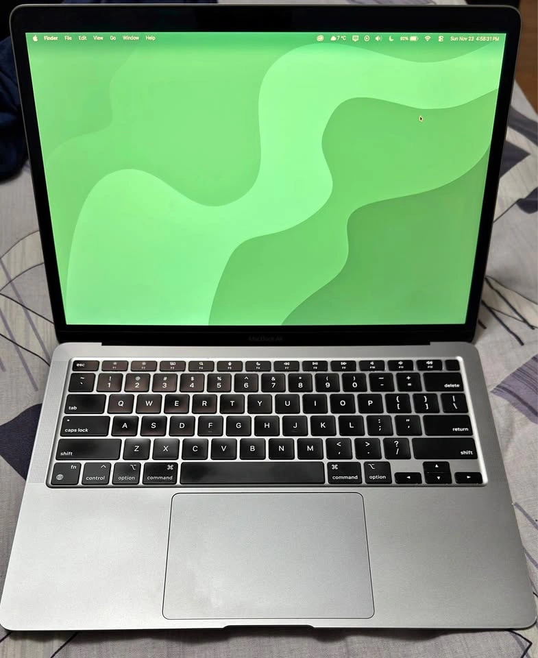 Apple MacBook Air M1 8GB/256GB