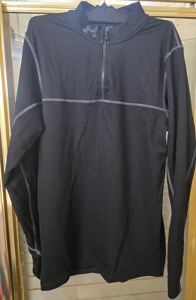 Under Armour Men's Fitted ¼ Zip Sweater - Small. $28 OBO - photo 3