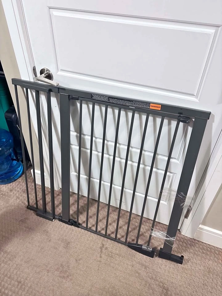Baby gate