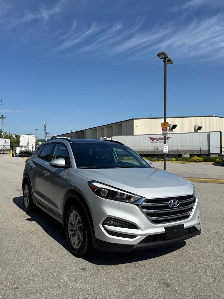 2017 Hyundai Tucson SE AWD - photo 3