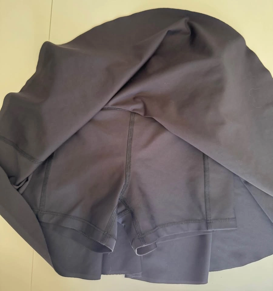 Girls Bottoms Size 6 & 8 - photo 2