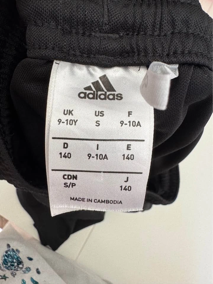 Kids Adidas Shorts Size Small - photo 3