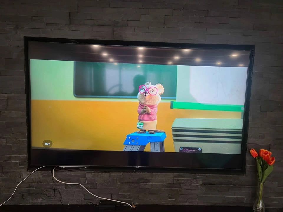 Samsung 65” QLED 4K Smart TV – Q70T - photo 3
