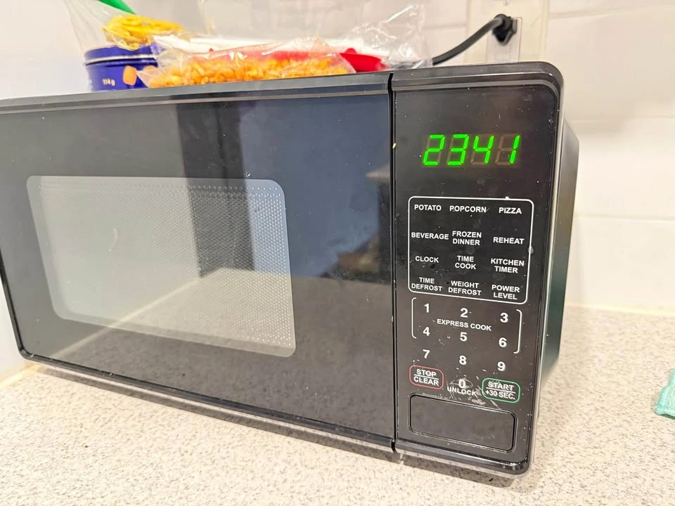 Microwave Oven