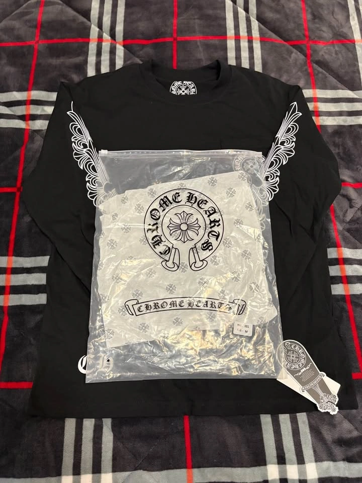Black Chrome Heart Long Sleeve - photo 2