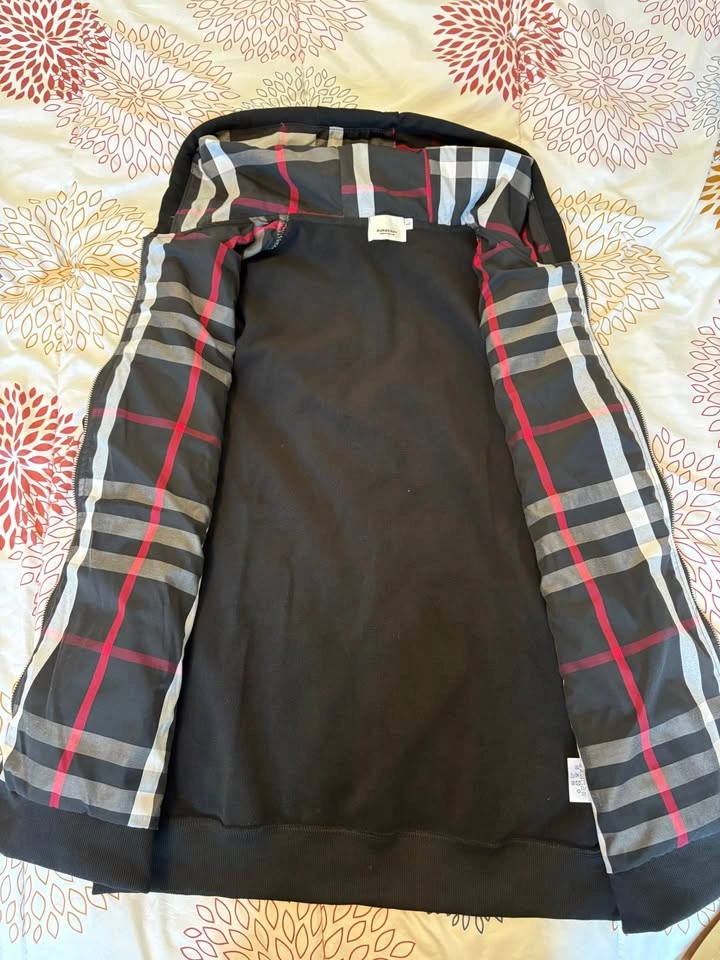 Brand New Hoodie - Fits L to XL - photo 2