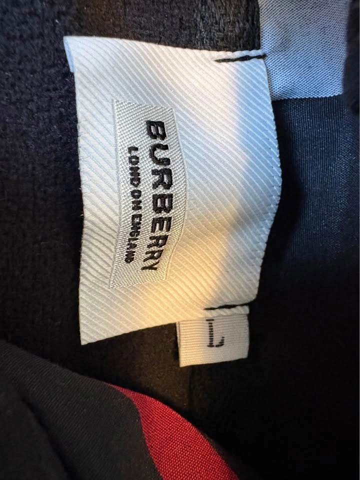 Brand New Hoodie - Fits L to XL - photo 4