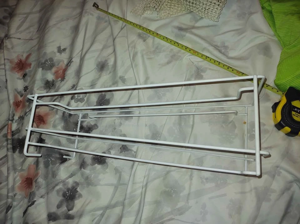 White Wire Can Dispenser Rack - photo 3